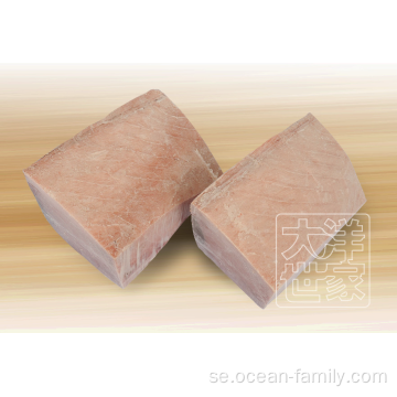 Frysta tonfiskblock av hög kvalitet med hud